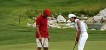 Cimentatevi con il golf sul nostro campo pratica, che si trova di fronte all'albergo. La maggior parte dei nostri ospiti che hanno provato il piacere del golf, non esitano a fare ritorno a Valdaora l'anno seguente equipaggiati di mazze da golf.
