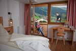 Hotel Tuxertal - Familienzimmer Felswand