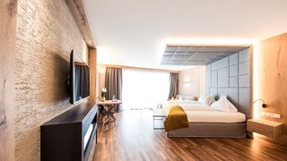 Royal Wellness-Suite