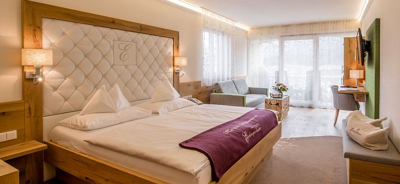 Hotel Gut Eichingerbauer: Doppelzimmer Landhaus image #1